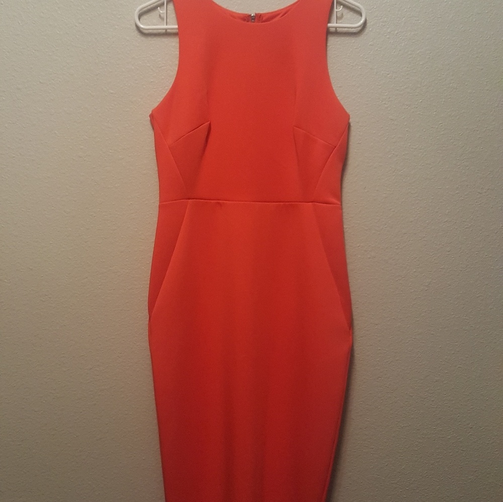 Dress - Picture 2 of 2